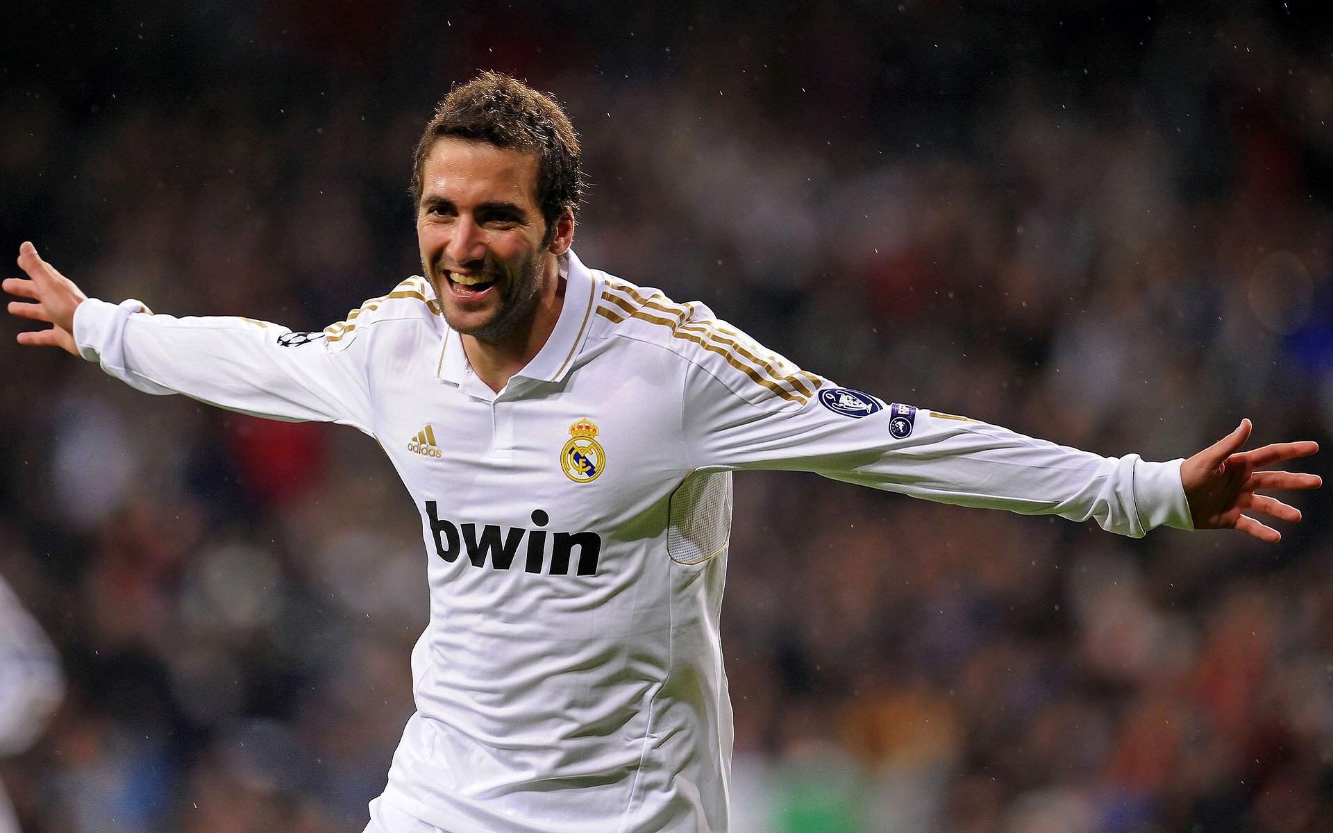 “数据驱动的比赛分析——大数据分析如何助力球队在市场竞争中脱颖而出”